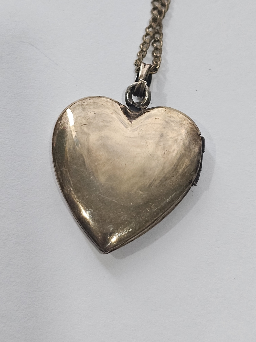 1/20 12k On Sterling Heart Floral Etched Locket Necklace - 18" Vintage. - Picture 3 of 8